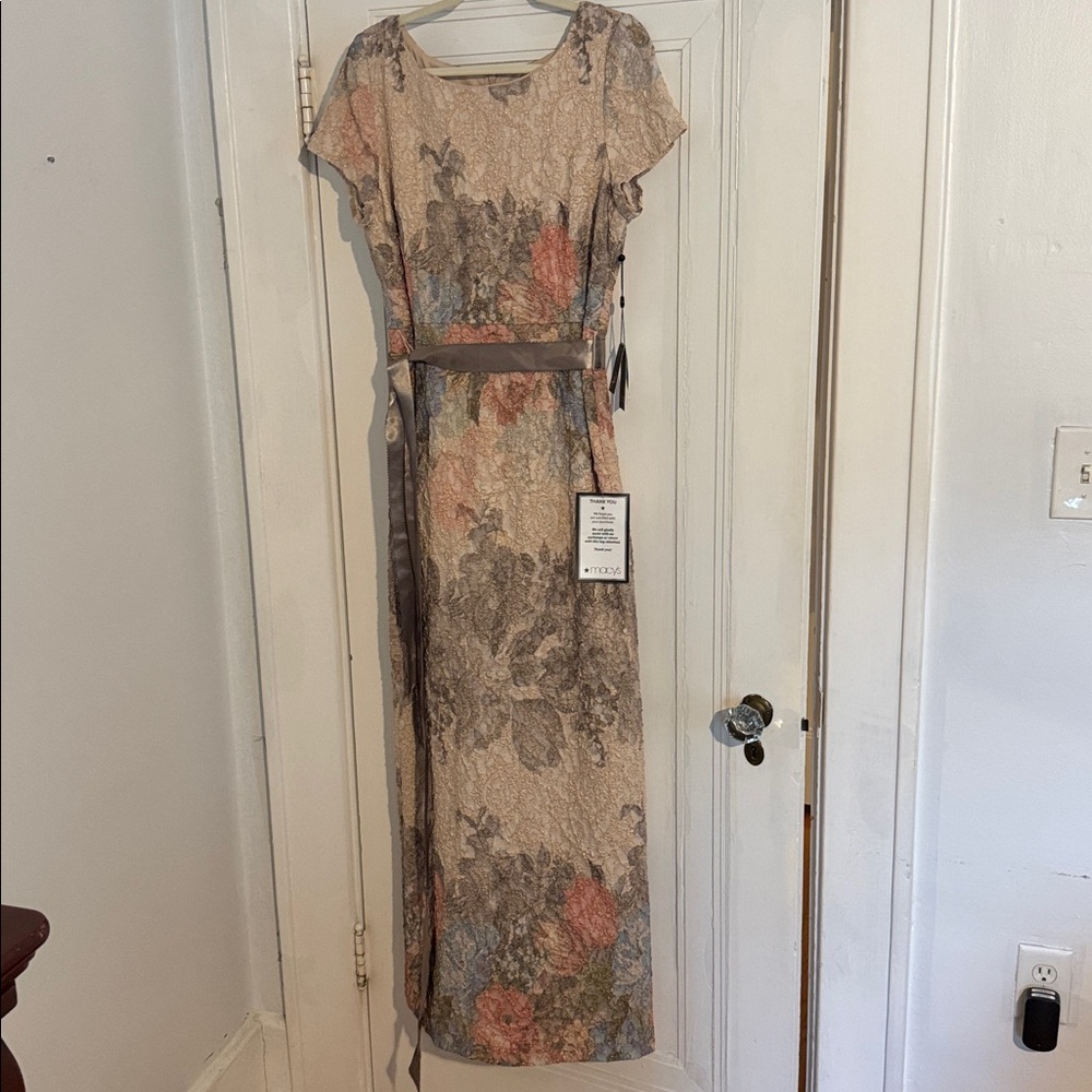 Gorgeous Floral Lace Maxi Dress, empire waist with ribbon-tie belt. NWT.